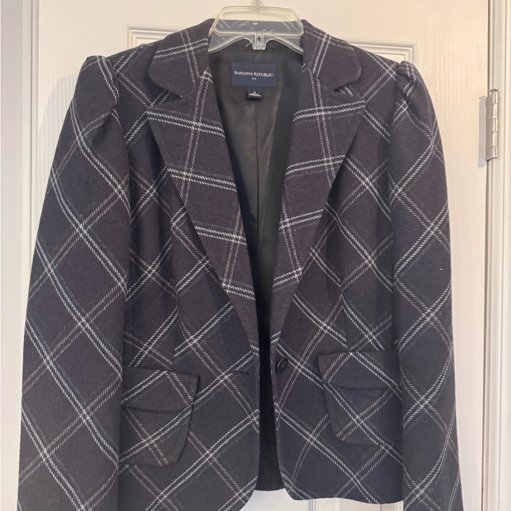 Banana Republic Women’s Plaid Blazer - Navy and White